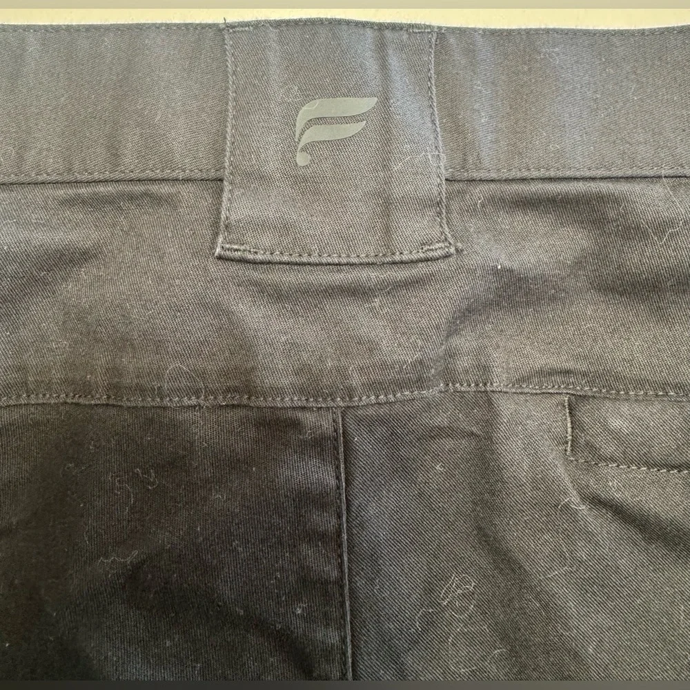 Fabletics Lightweight Pants Mens Size 33x32 Black Golf Chino Performance